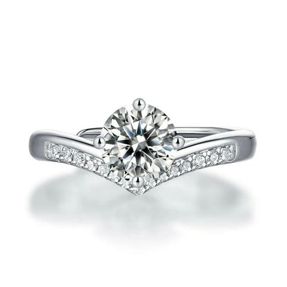 moissanite ring in 925 silver